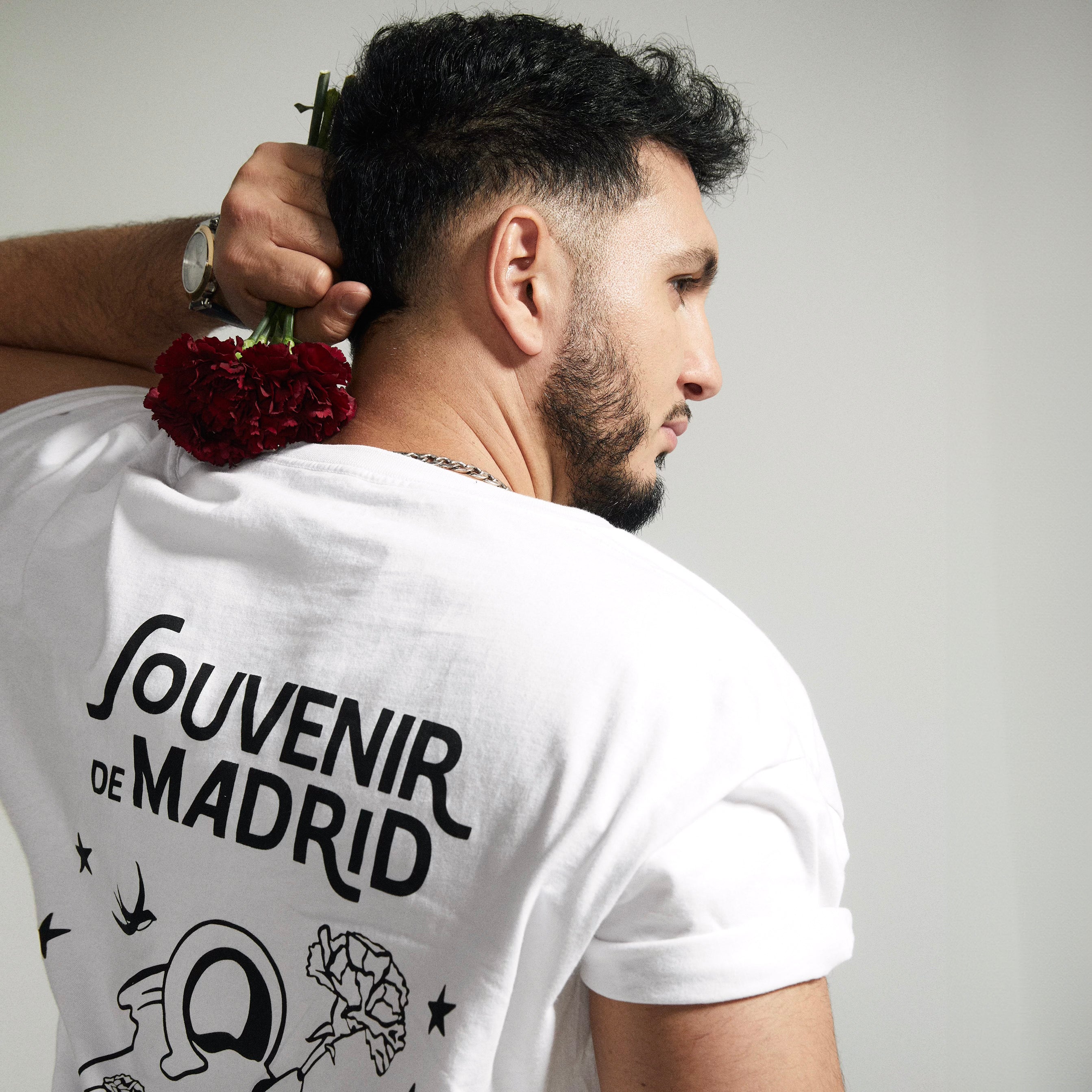 Camiseta Souvenir de Madrid Omar Montes Doberman Rastro