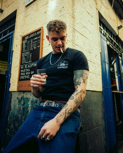 Pack Souvenir Tee + Pin Black