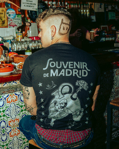 Pack Souvenir Tee + Pin Black